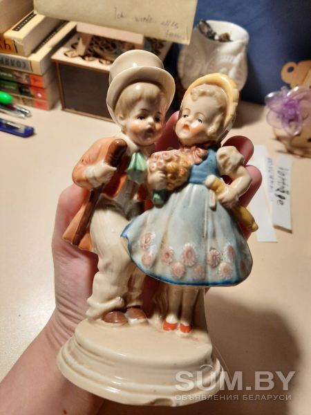Антикварная статуэтка Девочка и мальчик объявление Продам уменьшенное изображение 