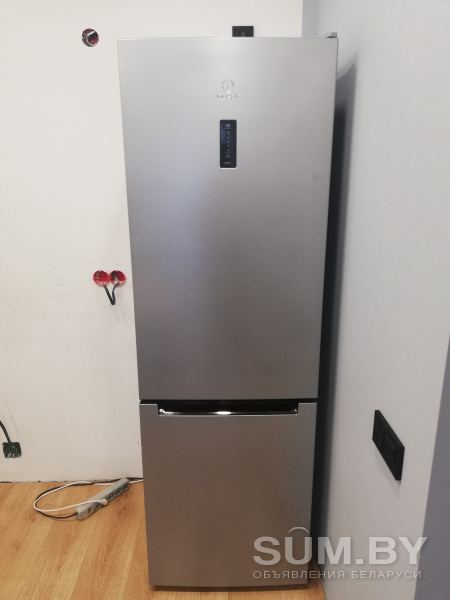 Холодильник Indesit объявление Продам уменьшенное изображение 