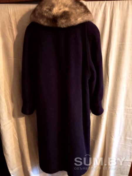 Пальто зимнее с натуральным воротником (песец) фиолетовое новое объявление Продам уменьшенное изображение 
