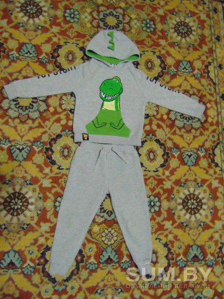 Костюм на мальчика с динозавриком рост 104-110 объявление Продам уменьшенное изображение 