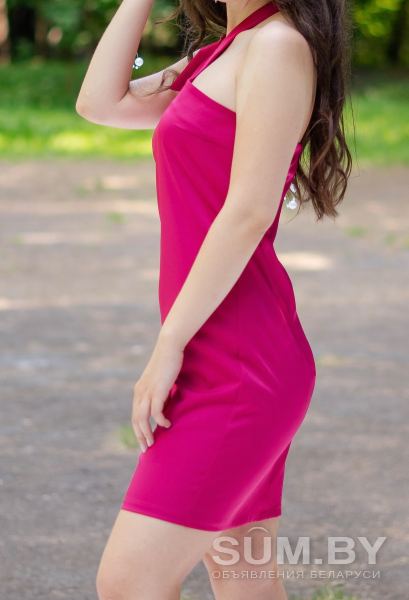 Платье цвета фуксия объявление Продам уменьшенное изображение 
