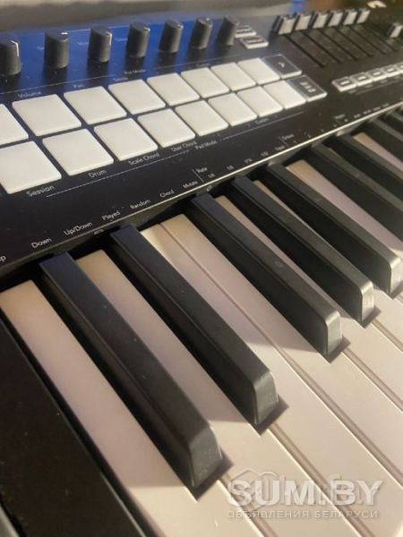 MIDI-клавиатура Novation Launchkey 49 MK3 объявление Продам уменьшенное изображение 