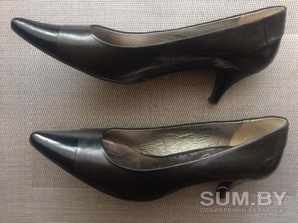 Туфли женские кожаные черные на каблуке, размер 39 объявление Продам уменьшенное изображение 