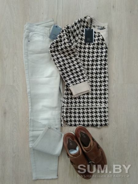 Женская одежда джинсы, байка, кроссовки объявление Продам уменьшенное изображение 