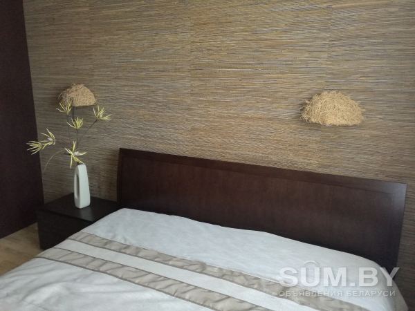Кровать и две тумбочки объявление Продам уменьшенное изображение 