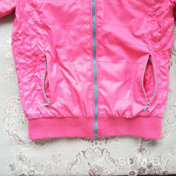 Курточка ветровка кораллового цвета 15руб объявление Продам уменьшенное изображение 