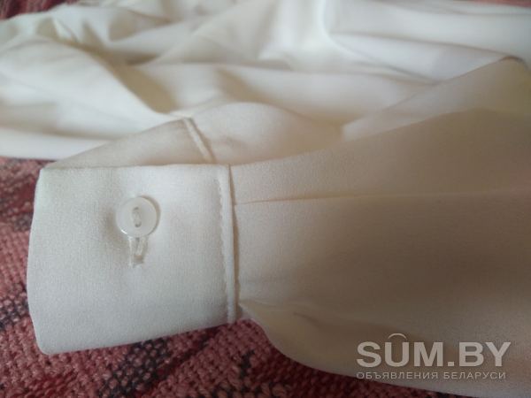 Блузка женская белая объявление Продам уменьшенное изображение 
