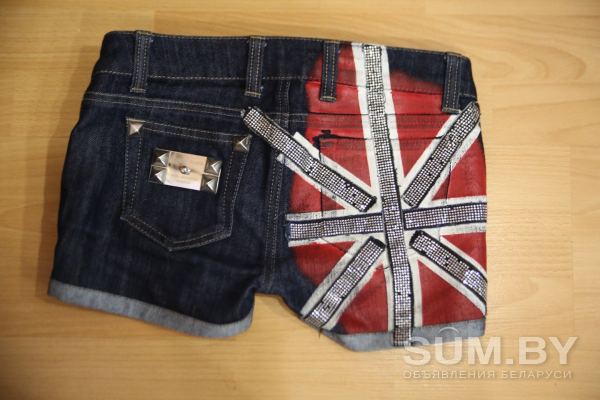 Шорты джинсовые дизайнерские объявление Продам уменьшенное изображение 