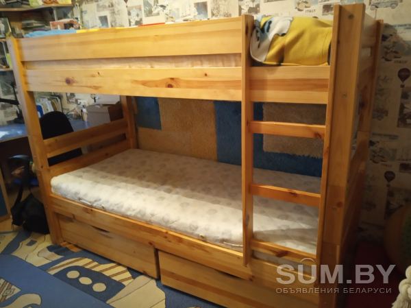 Двухъярусная кровать с матрасами, б/у, в хорошем состоянии объявление Продам уменьшенное изображение 