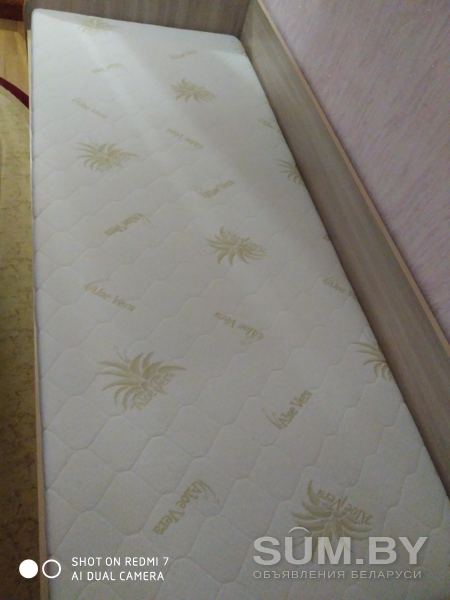 Кровать с матрацем объявление Продам уменьшенное изображение 