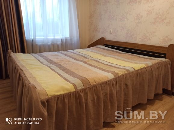 Мебель для спальни: кровать с тумбочками, шкаф, столик объявление Продам уменьшенное изображение 