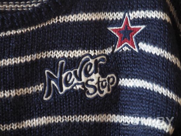 Свитер Colin's ''Never stop'' объявление Продам уменьшенное изображение 