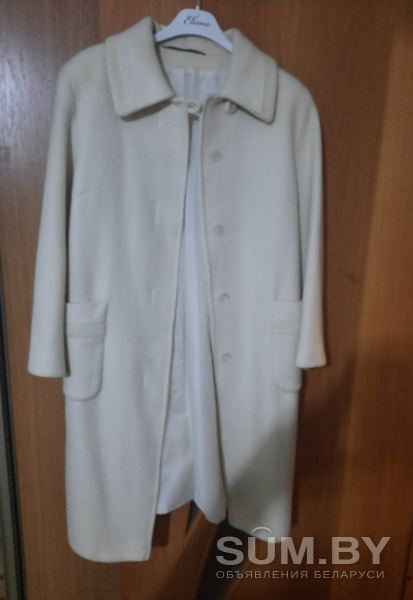 Женское пальто объявление Продам уменьшенное изображение 
