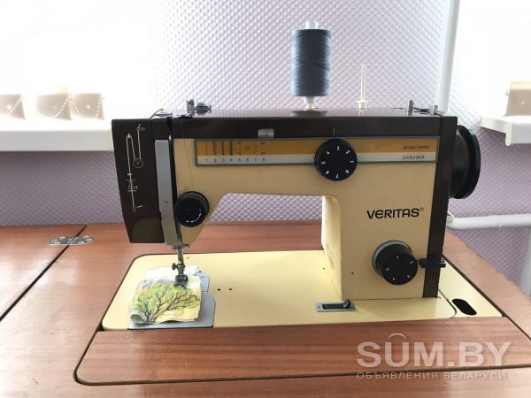 Бытовая швейная машина объявление Продам уменьшенное изображение 
