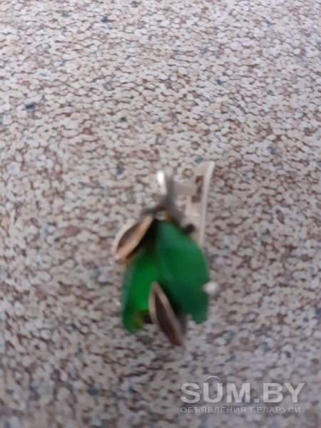 Потеряна серьга серебро с зелёным камнем. Вознаграждение гарантирую