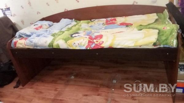 Выдвижная двухуровневая кровать для детей+матрацы объявление Продам уменьшенное изображение 
