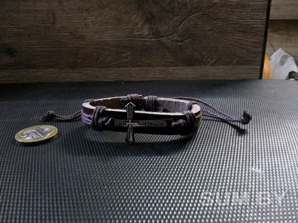 Продам регулируемый кожаный браслет с крестом объявление Продам уменьшенное изображение 