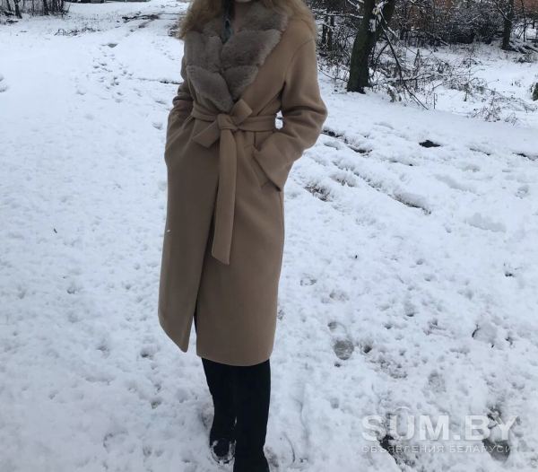Женское зимнее пальто объявление Продам уменьшенное изображение 