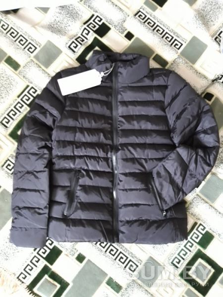 Курточка БОМБА, рр.42-44(новая одежда) объявление Продам уменьшенное изображение 