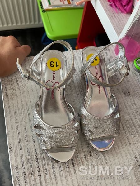 2 пары Туфли для девочки объявление Продам уменьшенное изображение 