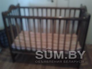 Большая деревянная детская кроватка с ватным матрацем объявление Продам уменьшенное изображение 