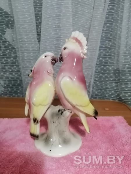 Антикварная статуэтка из фаянса Два попугая объявление Продам уменьшенное изображение 