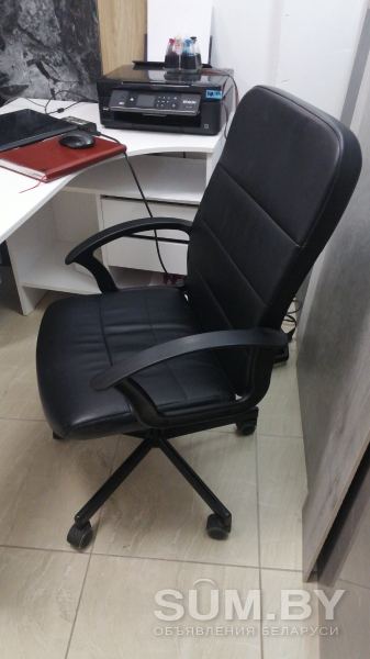 Офисный стул (кресло)