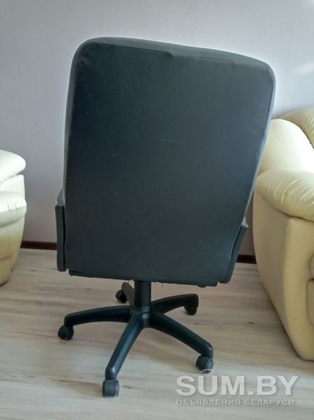 Стол компьютерный с креслом объявление Продам уменьшенное изображение 