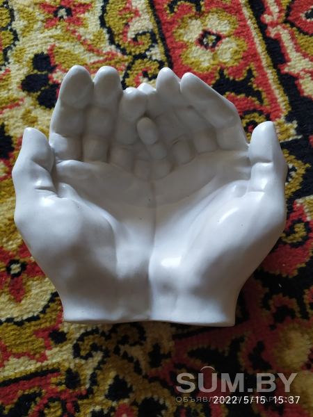 Статуэтка гипсовая , женские руки объявление Продам уменьшенное изображение 