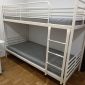 Продается двухъярусная металлическая кровать Икеа (белая) 90*200 с матрасами в отличном состоянии (пользовались мало) объявление Продам уменьшенное изображение 1