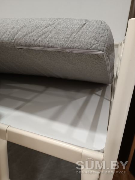 Продается двухъярусная металлическая кровать Икеа (белая) 90*200 с матрасами в отличном состоянии (пользовались мало) объявление Продам уменьшенное изображение 